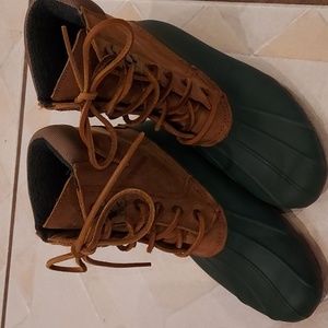 Sperry Shearweather duck boot Women's size 5